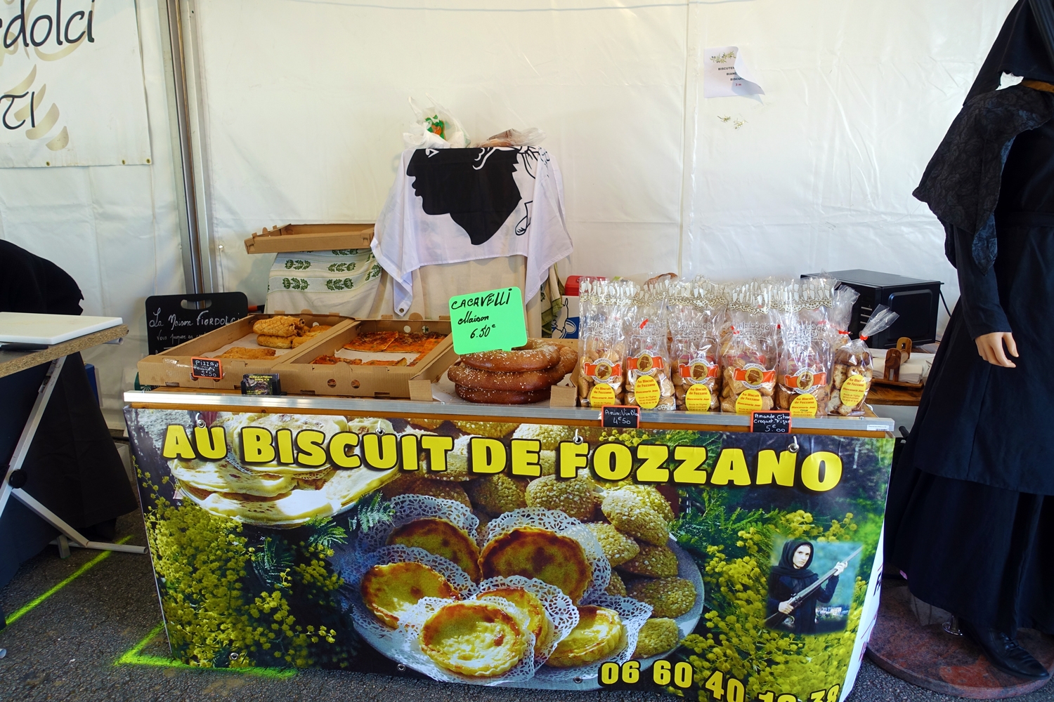 Aux-biscuits-de-Fozzano